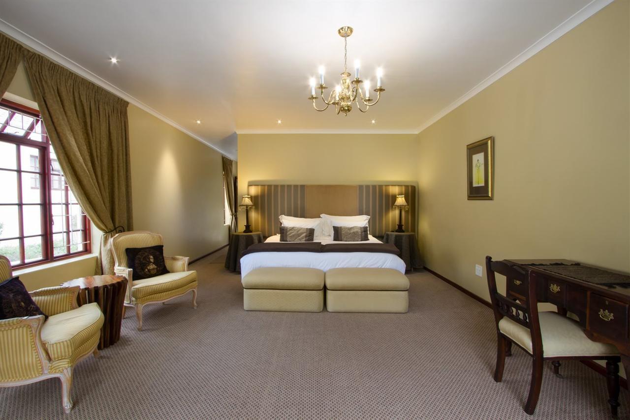 มิลค์วูด ลอดจ์ Hotel เฮอร์มานุส ภายนอก รูปภาพ
